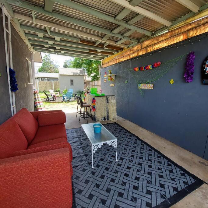 Cheerful 3 Bedroom House. Great Location Colorado Springs Bagian luar foto