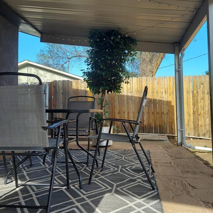 Cheerful 3 Bedroom House. Great Location Colorado Springs Bagian luar foto